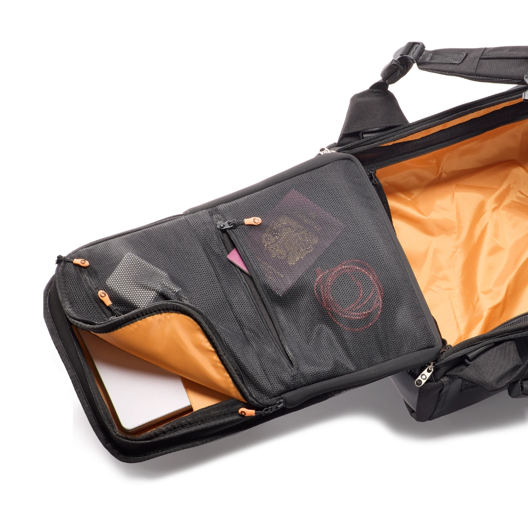 Xd106 business travel backpack top