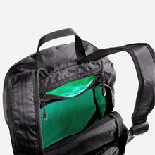 Load image into Gallery viewer, RiutBag Crush | Lightweight, secure backpack